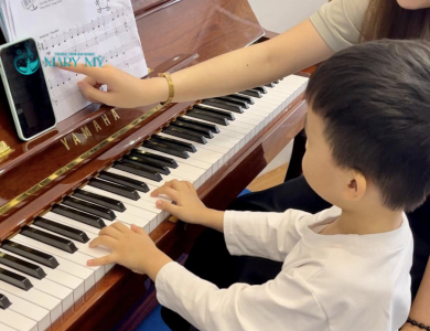 5 Lợi Ích Bất Ngờ Khi Học Piano Dành Cho Người Lớn